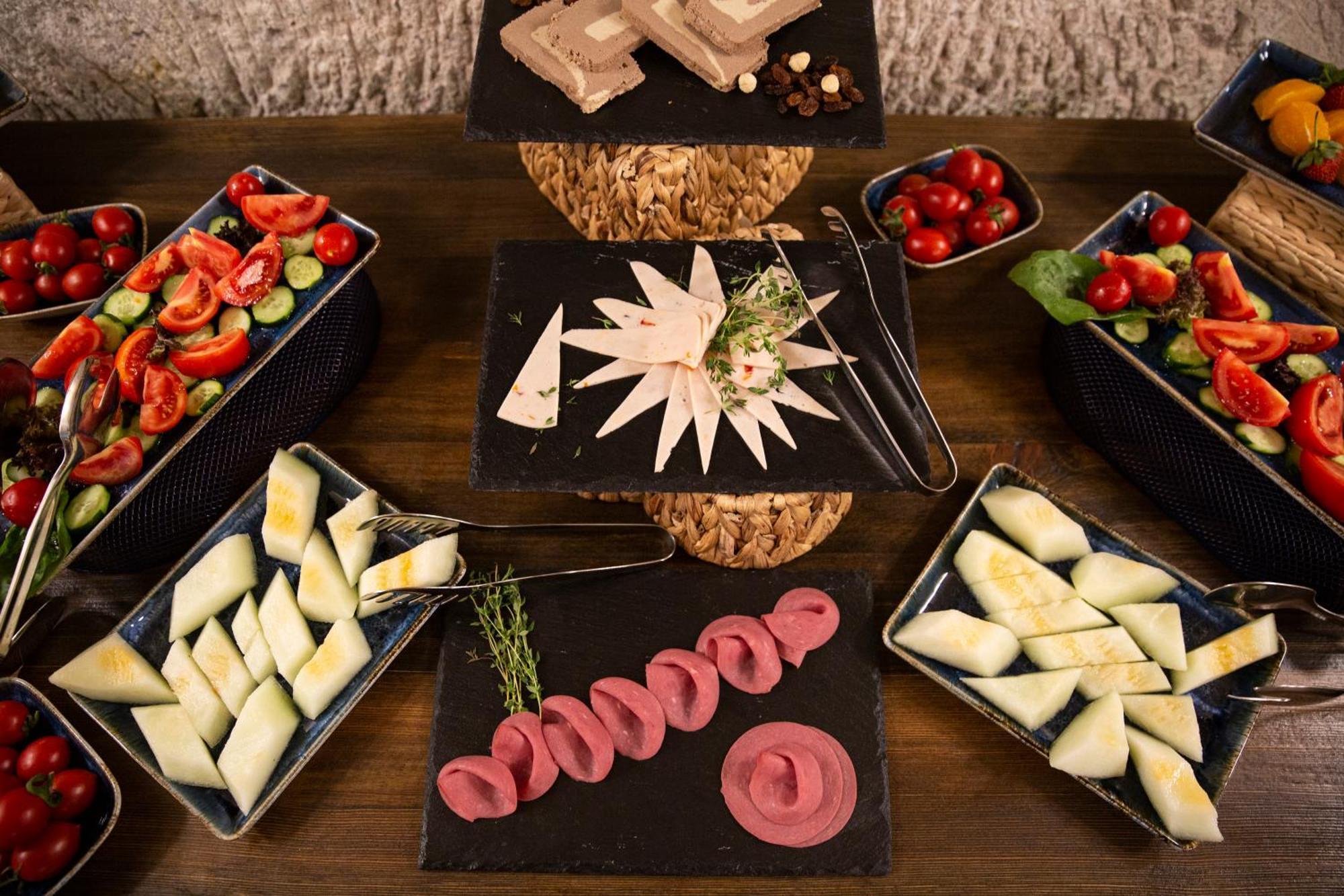 Nino Cave Suites أوروغوبْ المظهر الخارجي الصورة
